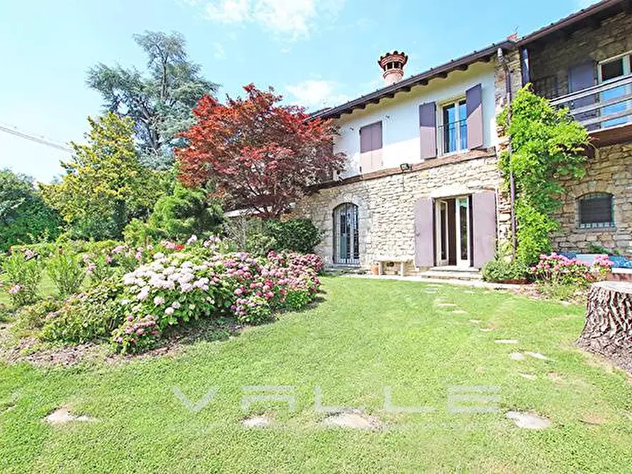 Immagine 7 di Casa indipendente in vendita  in via borgo canale a Bergamo