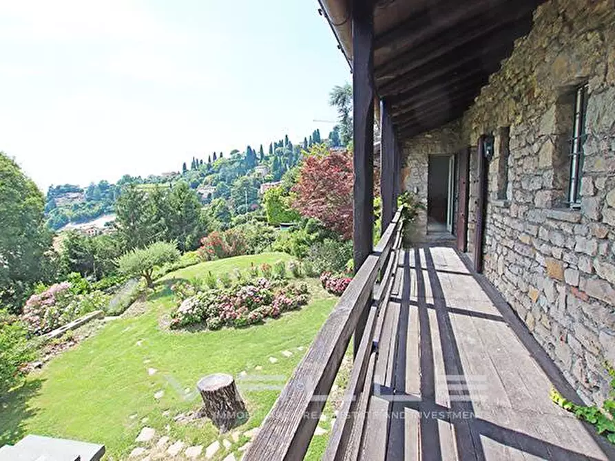 Immagine 14 di Casa indipendente in vendita  in via borgo canale a Bergamo