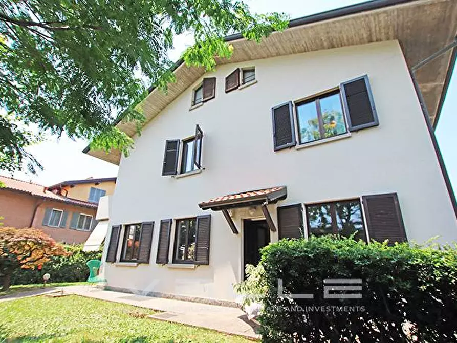 Immagine 1 di Villa in vendita  in via verdi a Mozzo