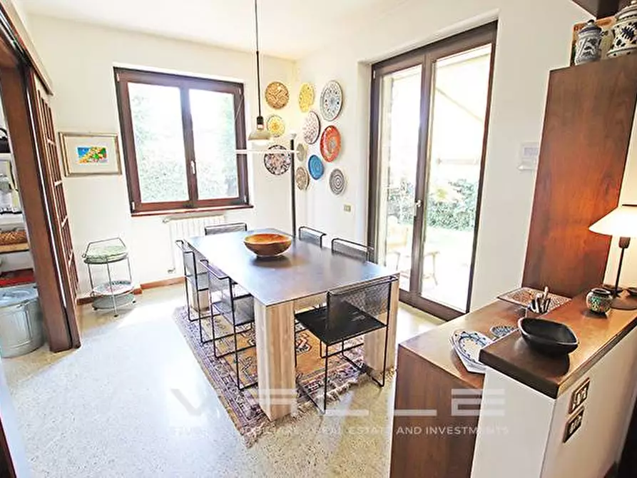 Immagine 11 di Villa in vendita  in via verdi a Mozzo