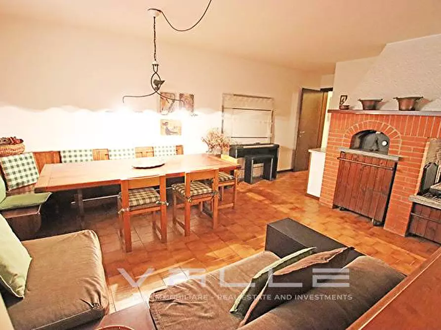 Immagine 38 di Villa in vendita  in via verdi a Mozzo