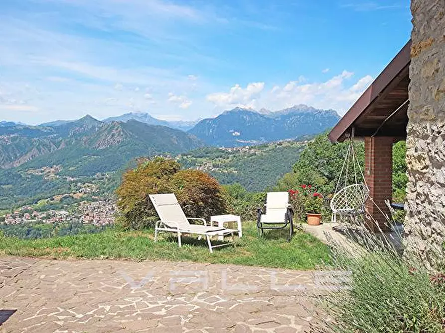 Immagine 13 di Villa in vendita  in via Parpaet a Zogno