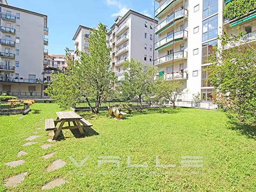 Immagine 16 di Appartamento in affitto  in via Statuto a Bergamo