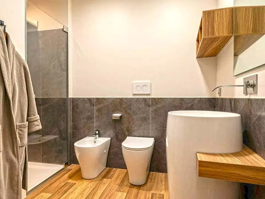 Immagine 16 di Appartamento in vendita  in via Borgo Palazzo a Bergamo