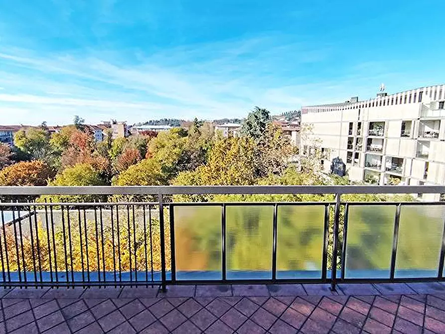 Immagine 3 di Appartamento in vendita  in via nullo a Bergamo