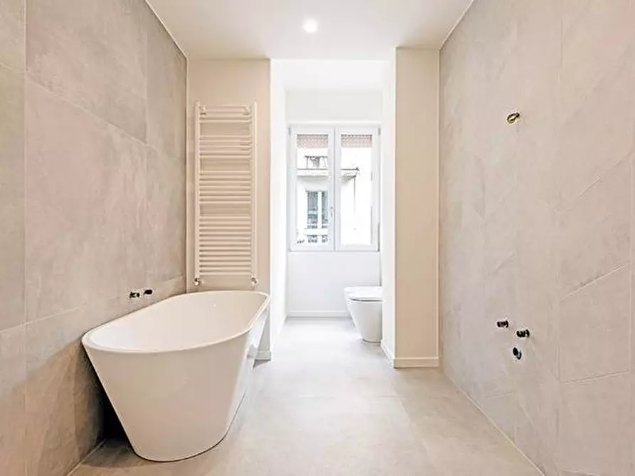 Immagine 7 di Appartamento in vendita  in via locatelli a Bergamo