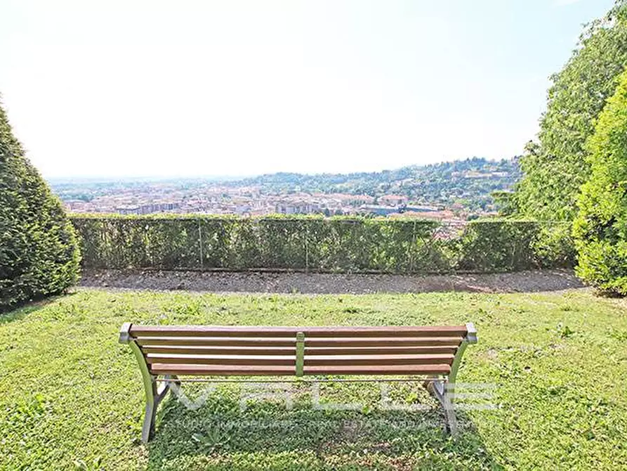 Immagine 23 di Attico in vendita  in via s. alessandro a Bergamo