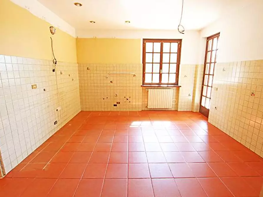 Immagine 19 di Villa in vendita  in via ippolito nievo a Mozzo