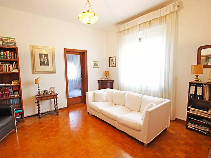 Immagine 33 di Villa in vendita  in via santa lucia a Bergamo
