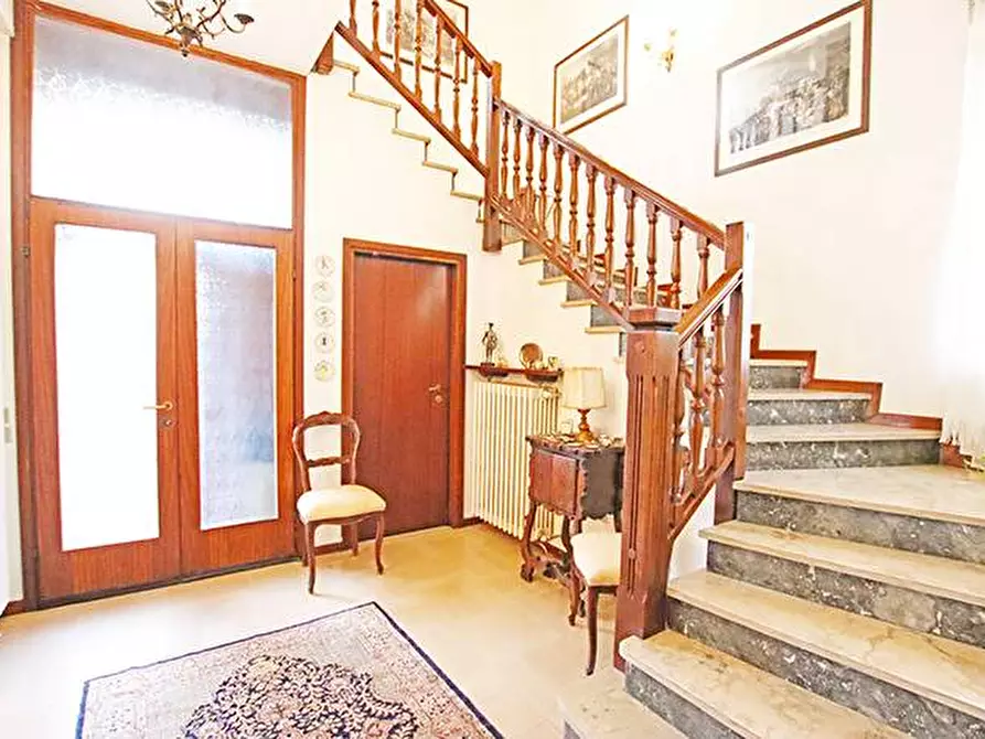 Immagine 12 di Villa in vendita  in via santa lucia a Bergamo