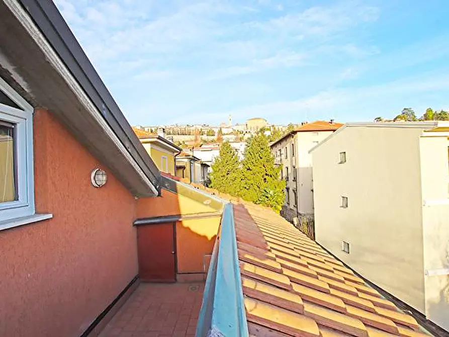 Immagine 28 di Villa in vendita  in via santa lucia a Bergamo