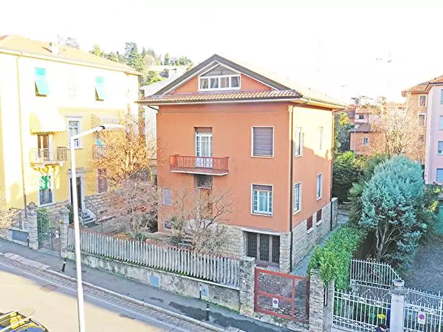 Immagine 7 di Villa in vendita  in via santa lucia a Bergamo