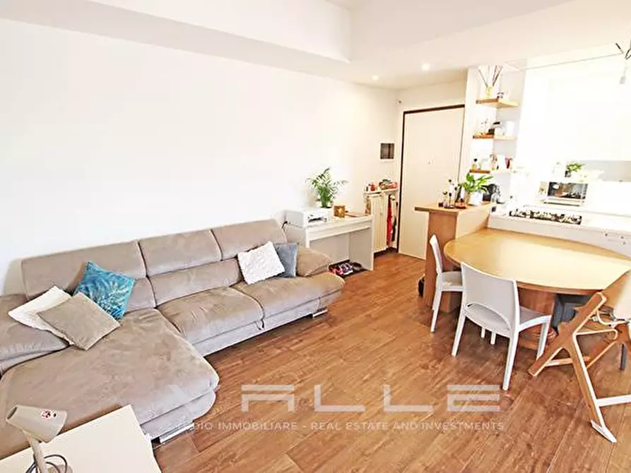 Immagine 8 di Appartamento in vendita  in via longo a Bergamo
