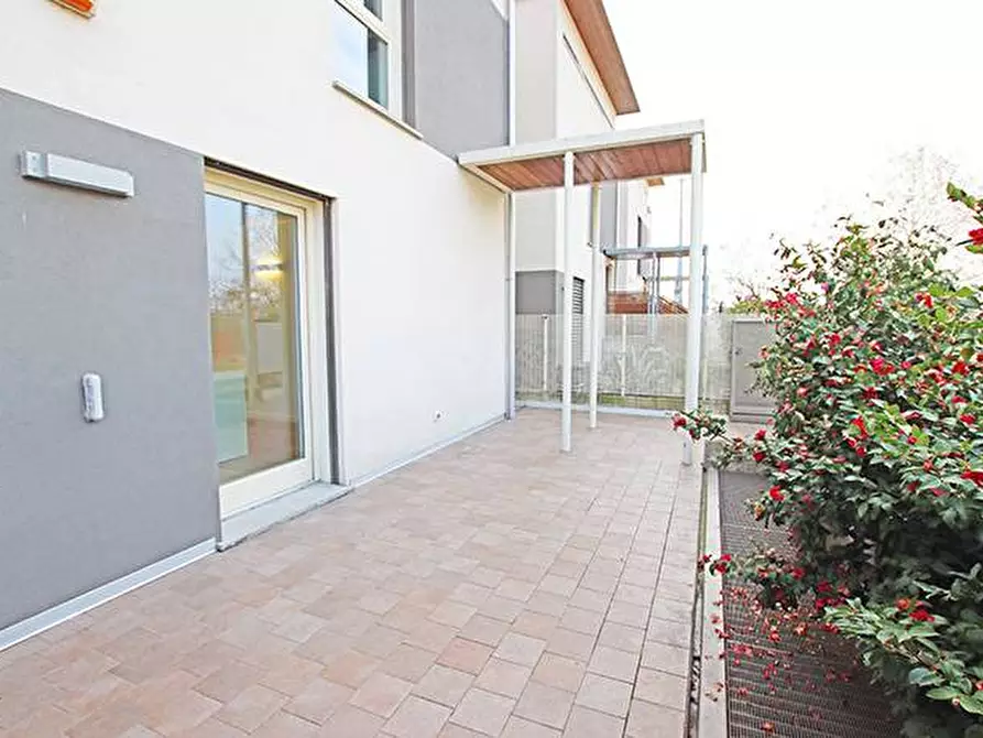 Immagine 7 di Villetta a schiera in affitto  in via calvetti a Bergamo