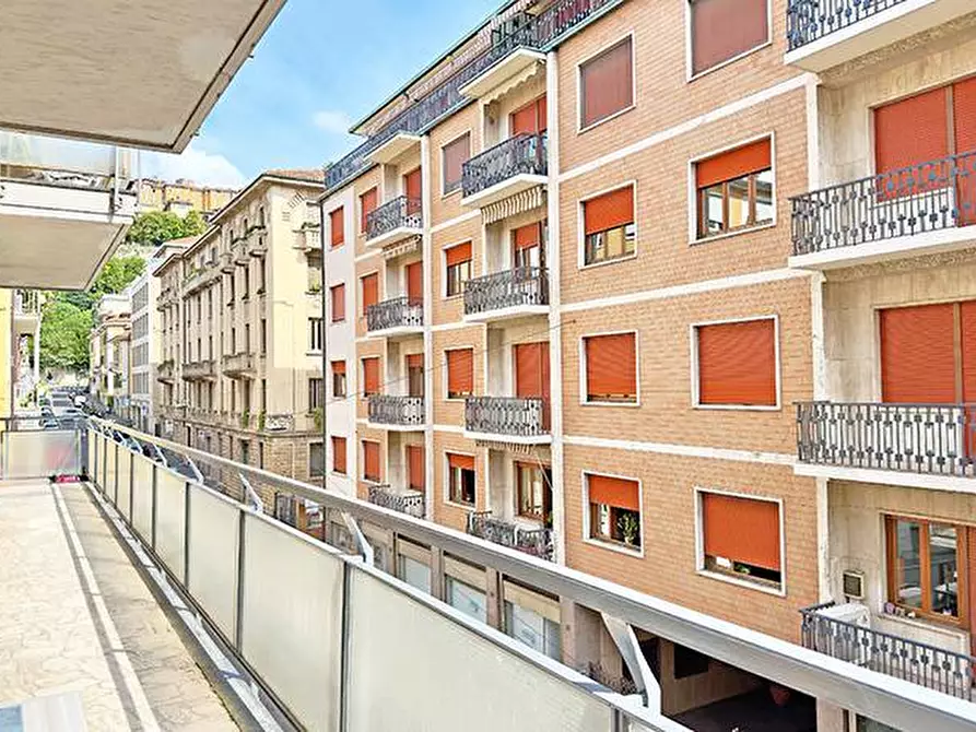 Immagine 13 di Appartamento in affitto  in via locatelli a Bergamo
