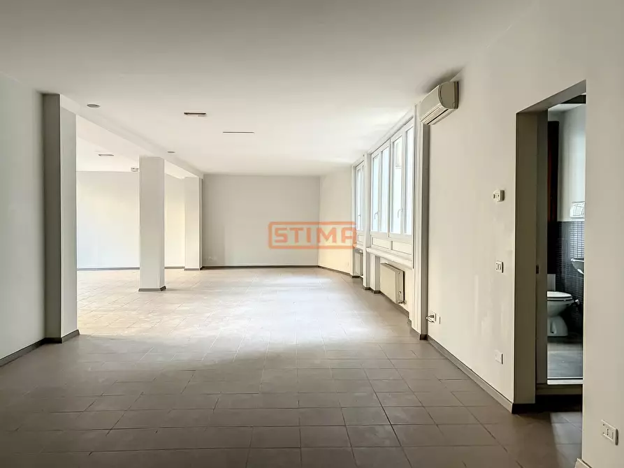 Immagine 7 di Ufficio in affitto  a Treviso