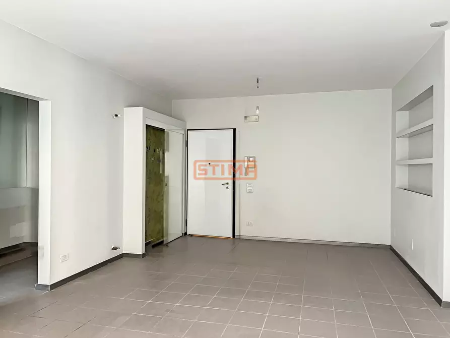 Immagine 10 di Ufficio in affitto  a Treviso