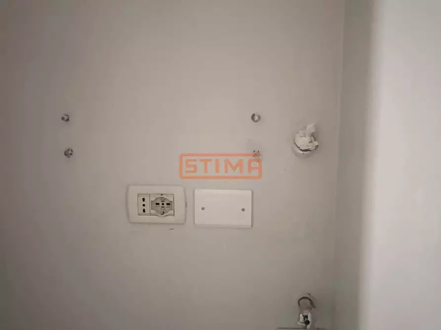 Immagine 13 di Ufficio in affitto  a Treviso