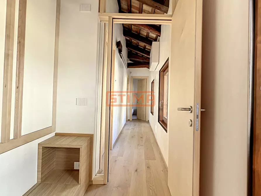 Immagine 26 di Attico in affitto  a Treviso
