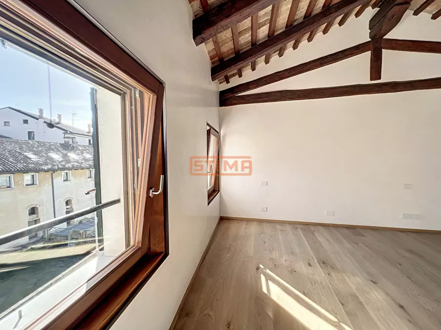 Immagine 39 di Attico in affitto  a Treviso