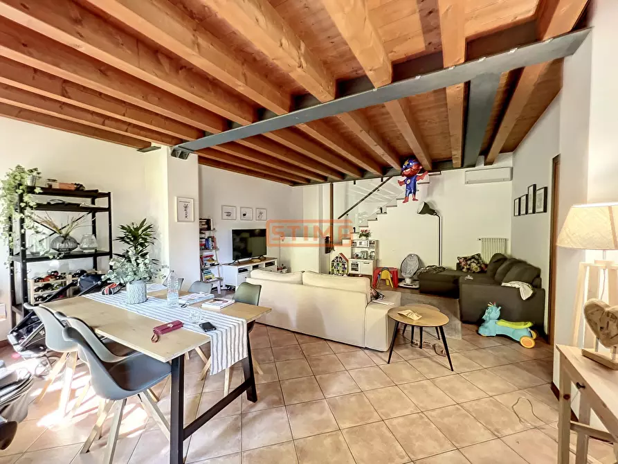 Immagine 1 di Villa in affitto  a Treviso