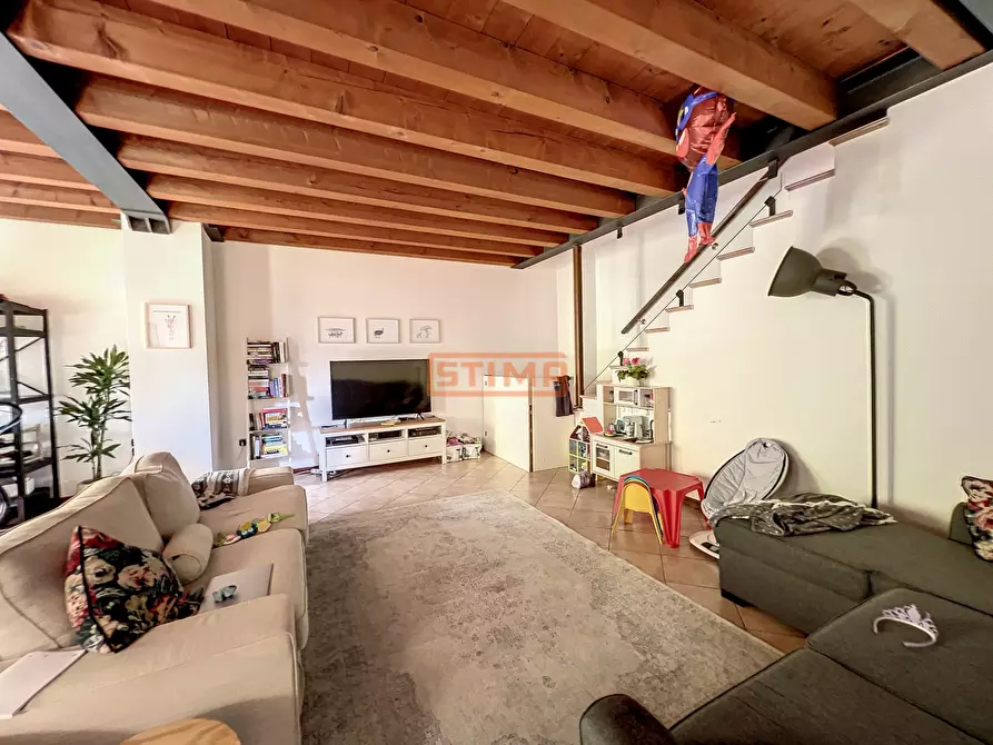 Immagine 2 di Villa in affitto  a Treviso