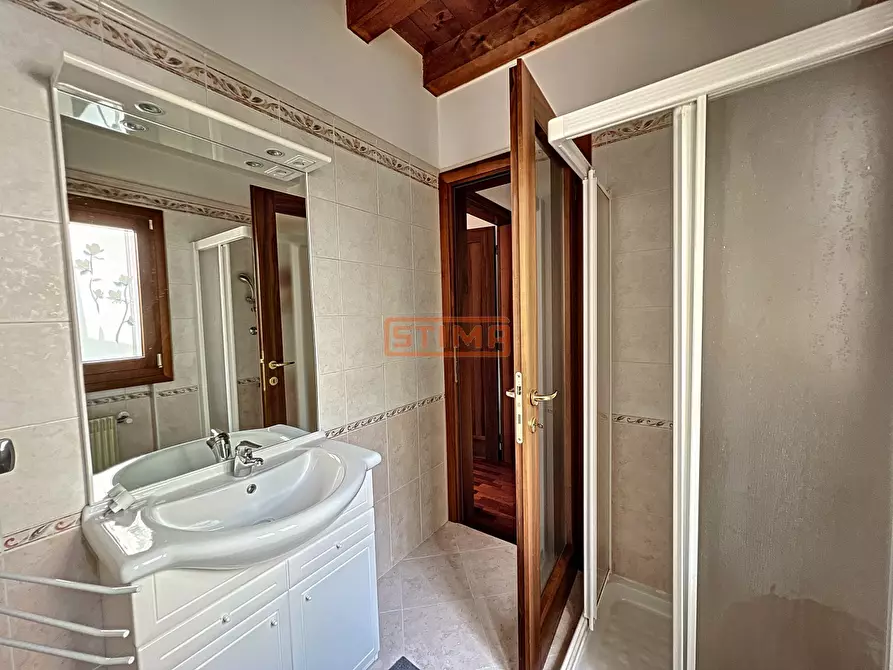 Immagine 24 di Villa in affitto  a Treviso