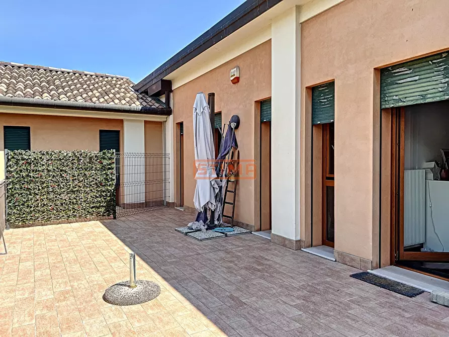 Immagine 21 di Villa in affitto  a Treviso