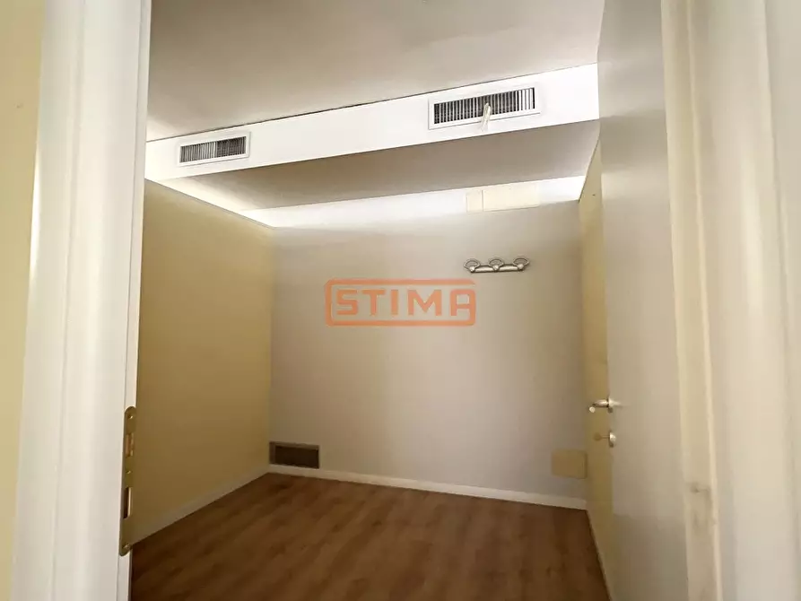 Immagine 5 di Ufficio in affitto  in via principale a Altivole