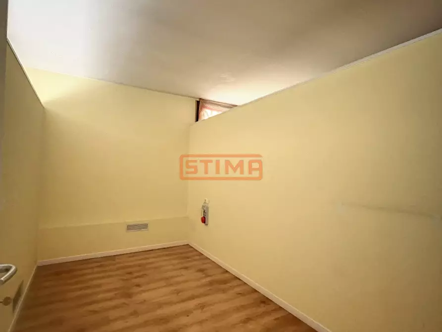 Immagine 7 di Ufficio in affitto  in via principale a Altivole