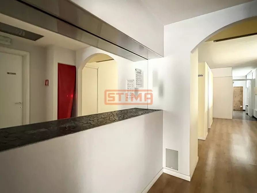 Immagine 11 di Ufficio in affitto  in via principale a Altivole