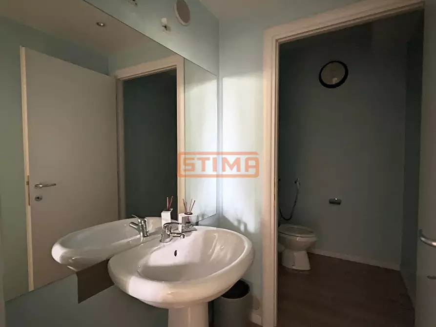 Immagine 14 di Ufficio in affitto  in via principale a Altivole