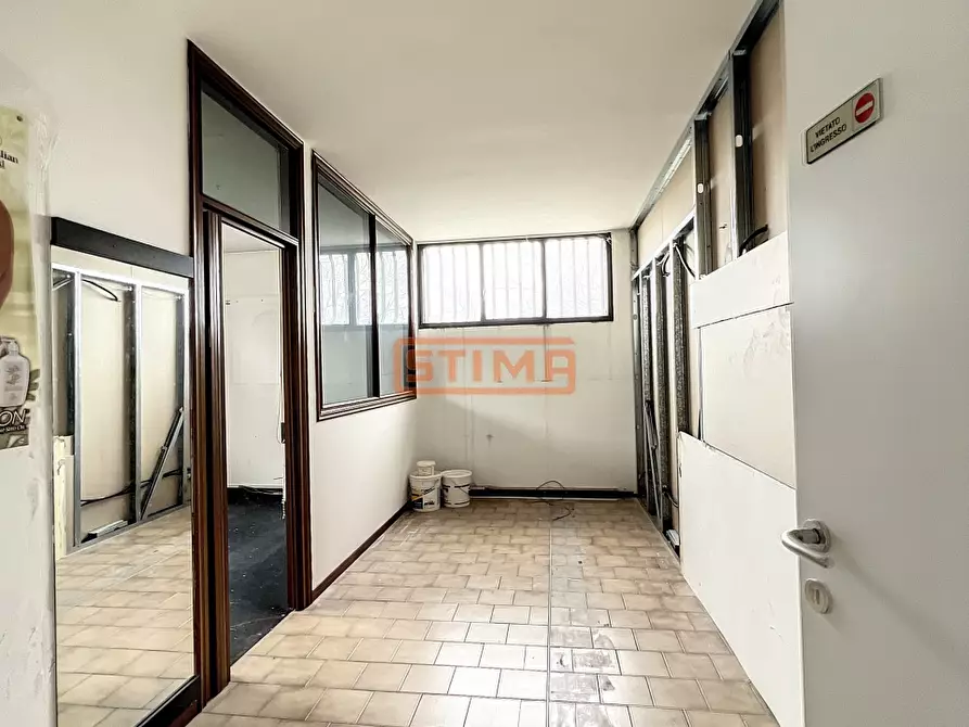 Immagine 17 di Ufficio in affitto  in via principale a Altivole