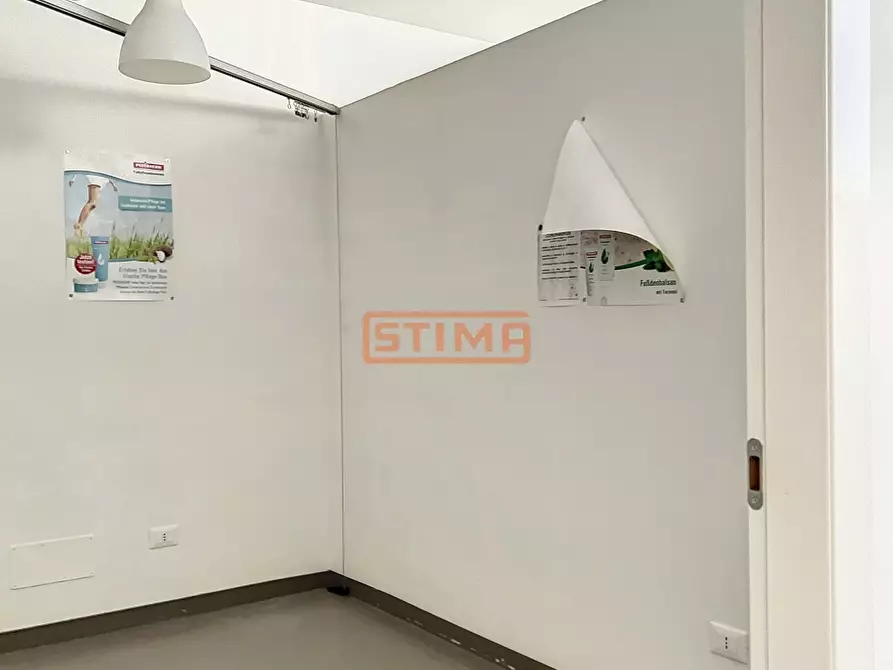 Immagine 20 di Ufficio in affitto  in via principale a Altivole