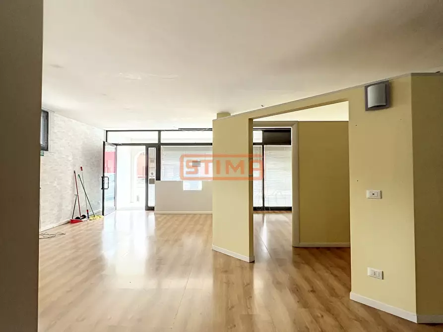 Immagine 24 di Ufficio in affitto  in via principale a Altivole