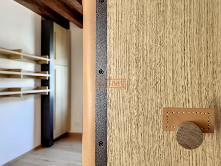 Immagine 21 di Attico in affitto  a Treviso