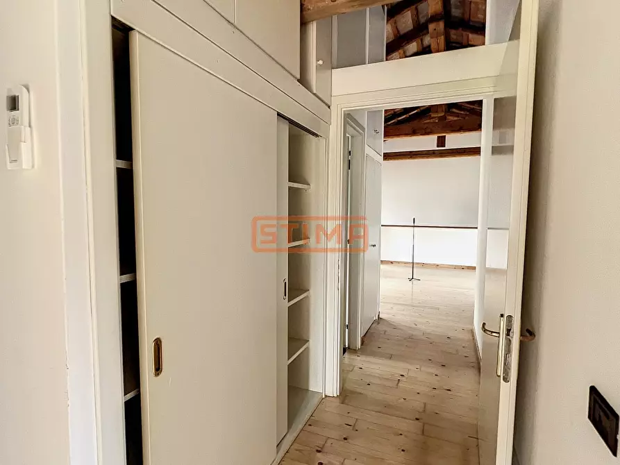Immagine 5 di Appartamento in affitto  a Treviso