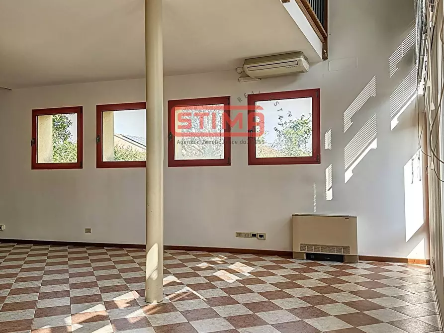 Immagine 4 di Ufficio in affitto  a Treviso