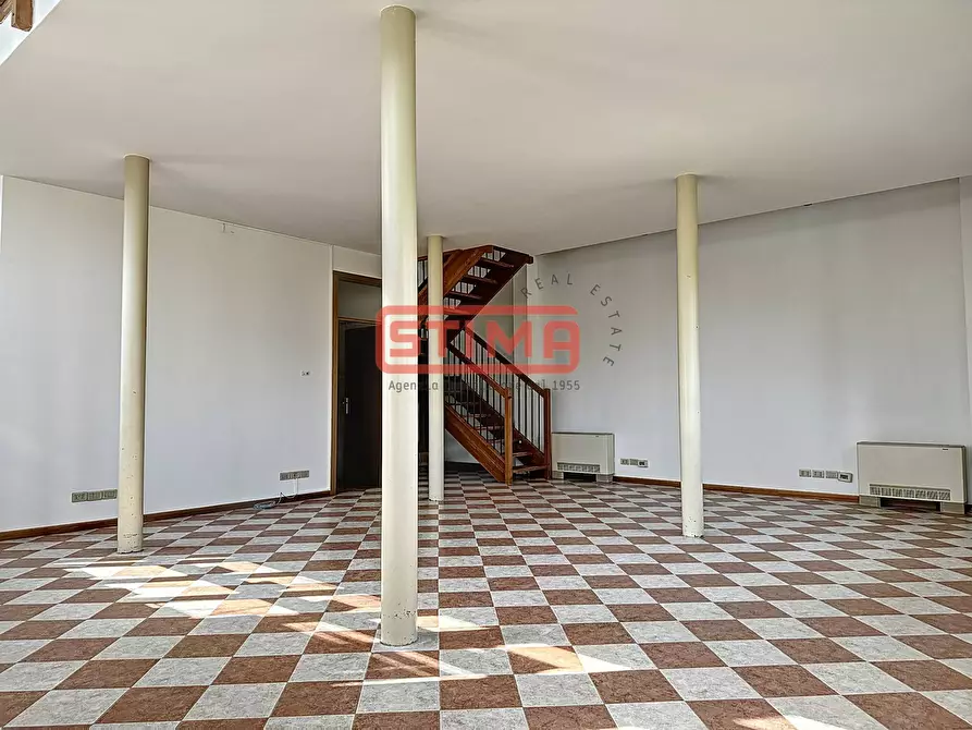 Immagine 6 di Ufficio in affitto  a Treviso