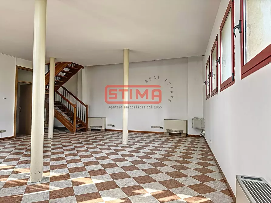 Immagine 8 di Ufficio in affitto  a Treviso