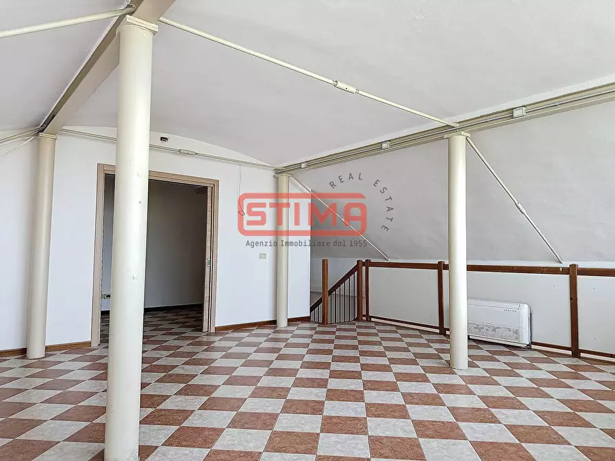 Immagine 25 di Ufficio in affitto  a Treviso