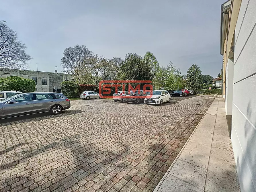 Immagine 31 di Ufficio in affitto  a Treviso