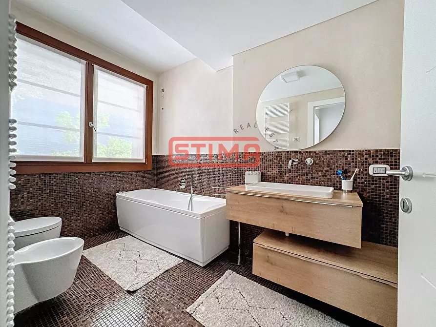 Immagine 29 di Appartamento in affitto  a Treviso