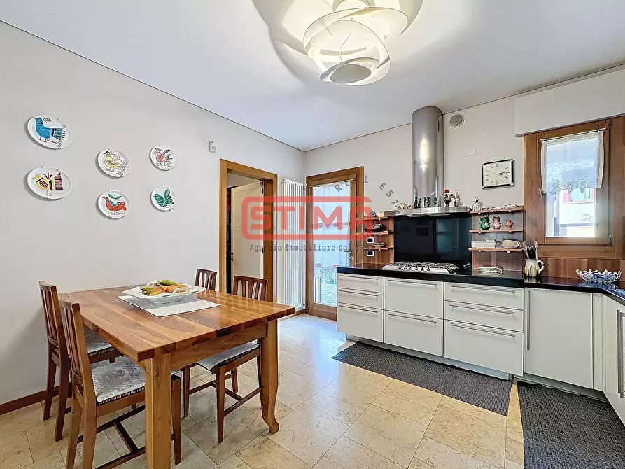 Immagine 33 di Villa in vendita  a Treviso