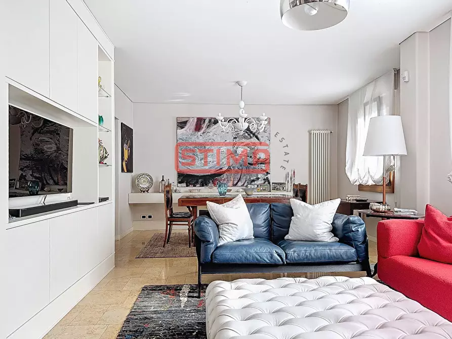 Immagine 40 di Villa in vendita  a Treviso