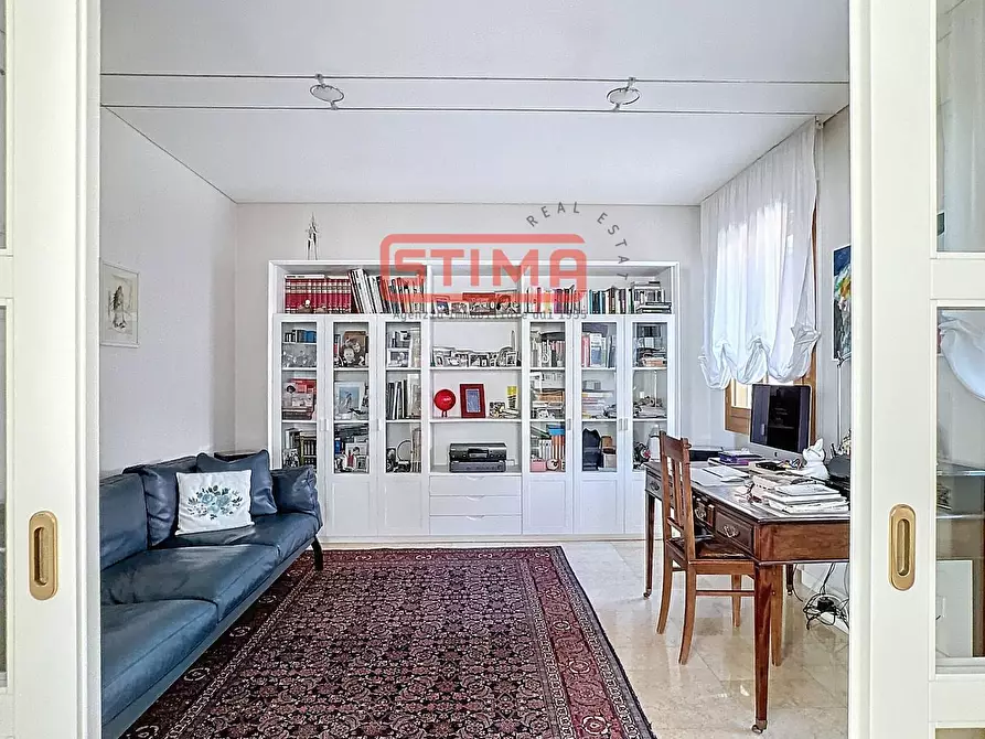 Immagine 43 di Villa in vendita  a Treviso