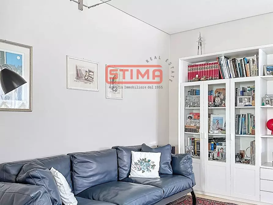 Immagine 2 di Villa in vendita  a Treviso