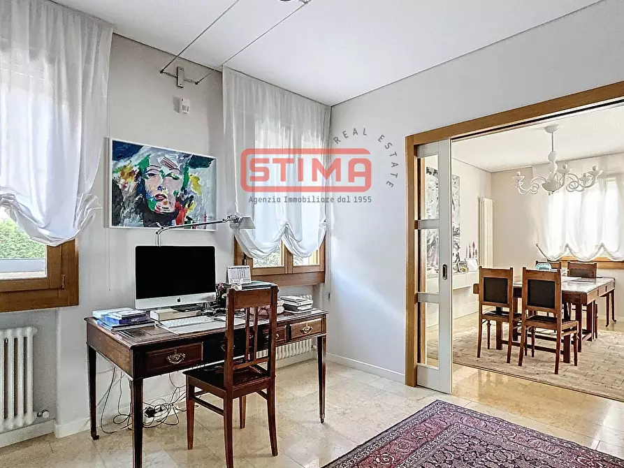 Immagine 47 di Villa in vendita  a Treviso