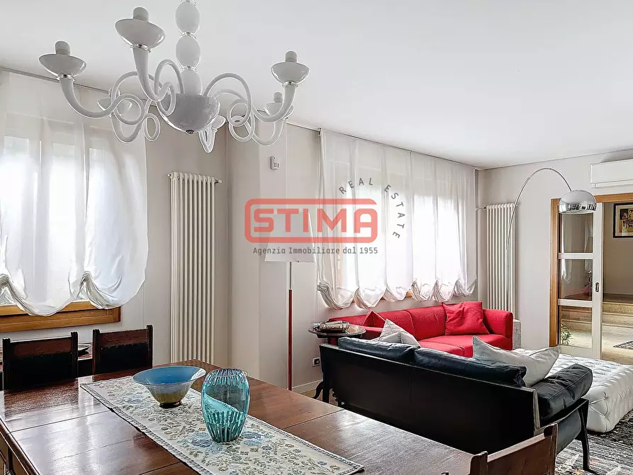 Immagine 49 di Villa in vendita  a Treviso