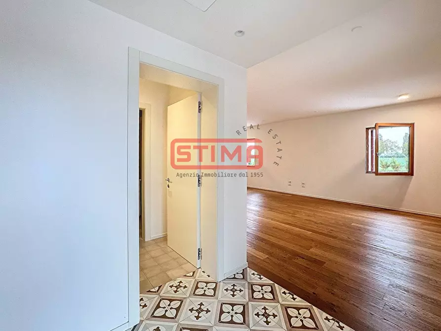 Immagine 6 di Villa in affitto  a Silea